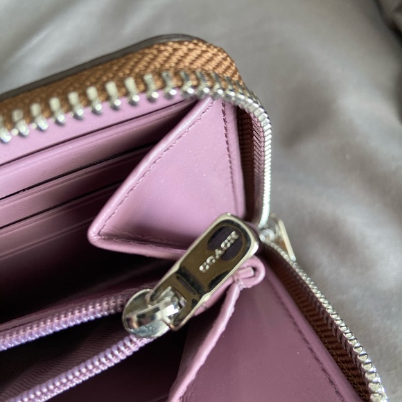 SOLD Coach Floral Long Wallet - Picture 7 of 9